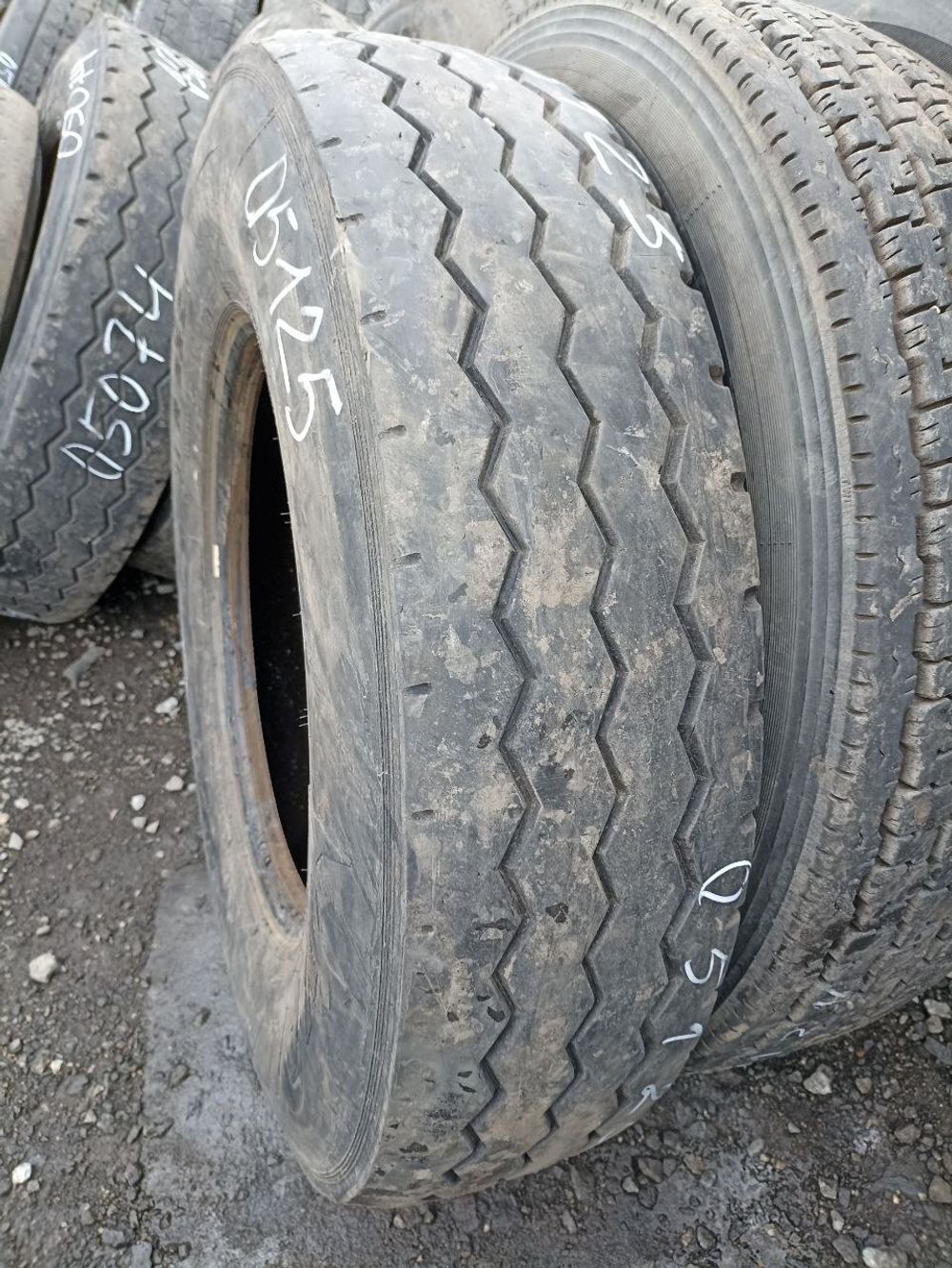 11R22.5 Kama NF701 шина б/у