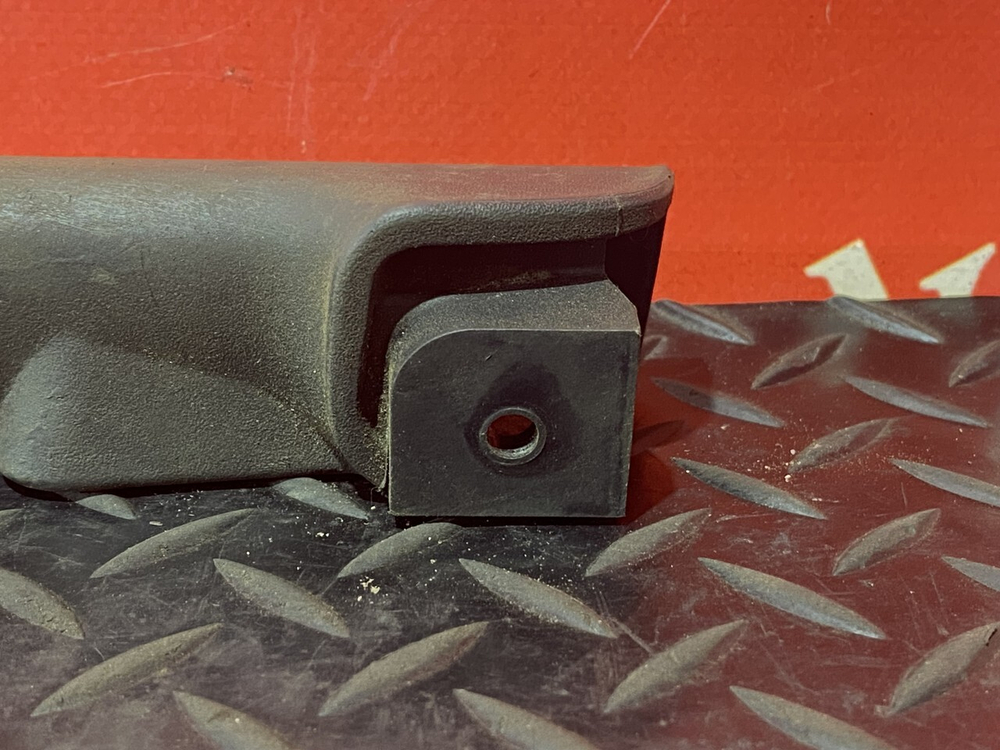 Ручка двери правой