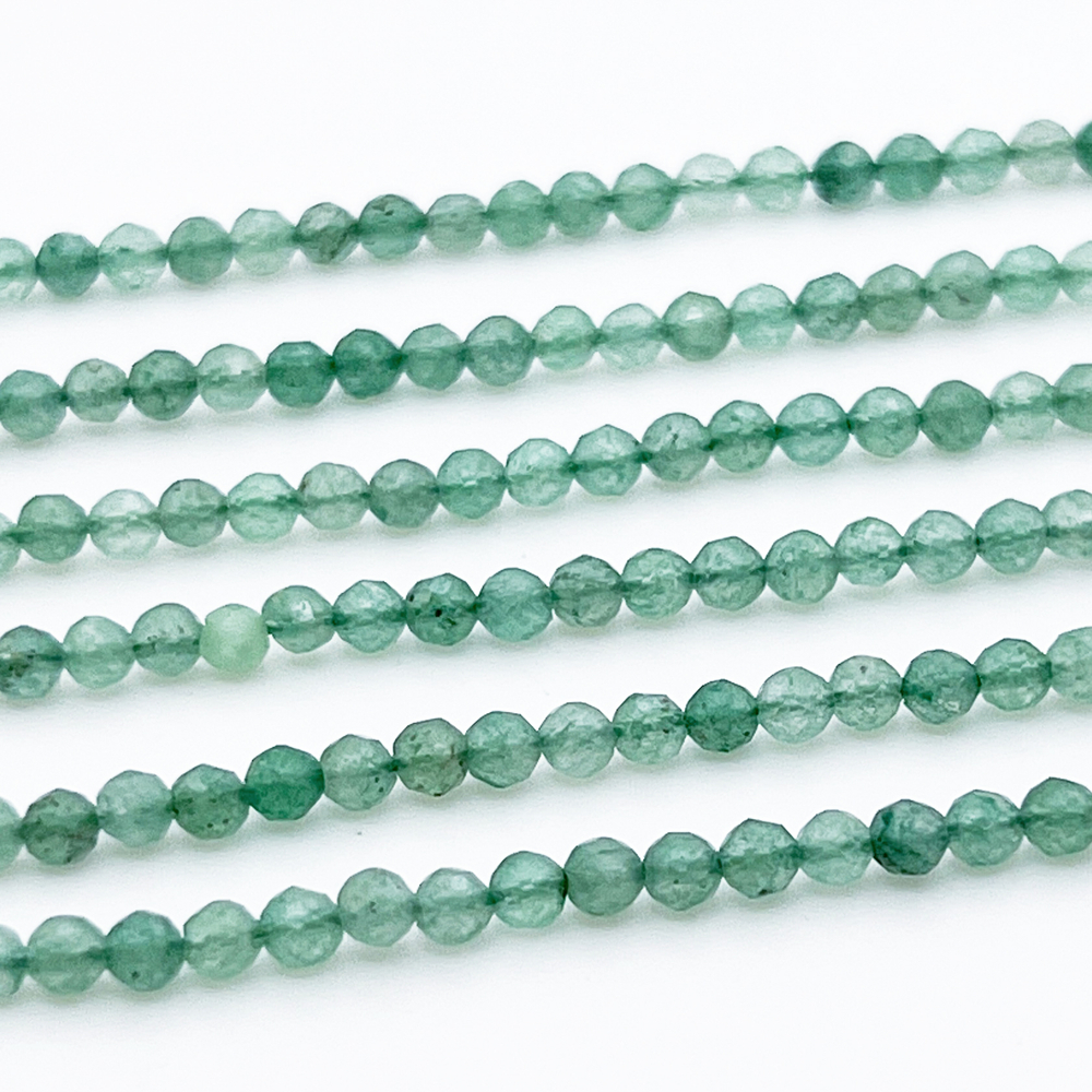 Авантюрин граненый, размер около 3 мм, цена за нить 38 см