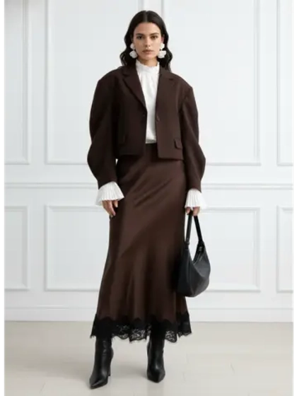 Юбка атласная с кружевом