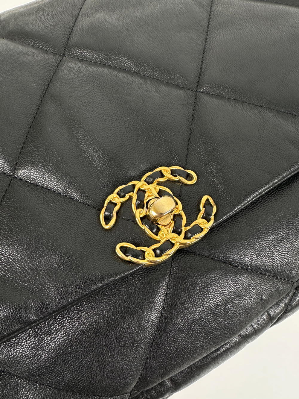Сумка Chanel 19 Large Flap Bag