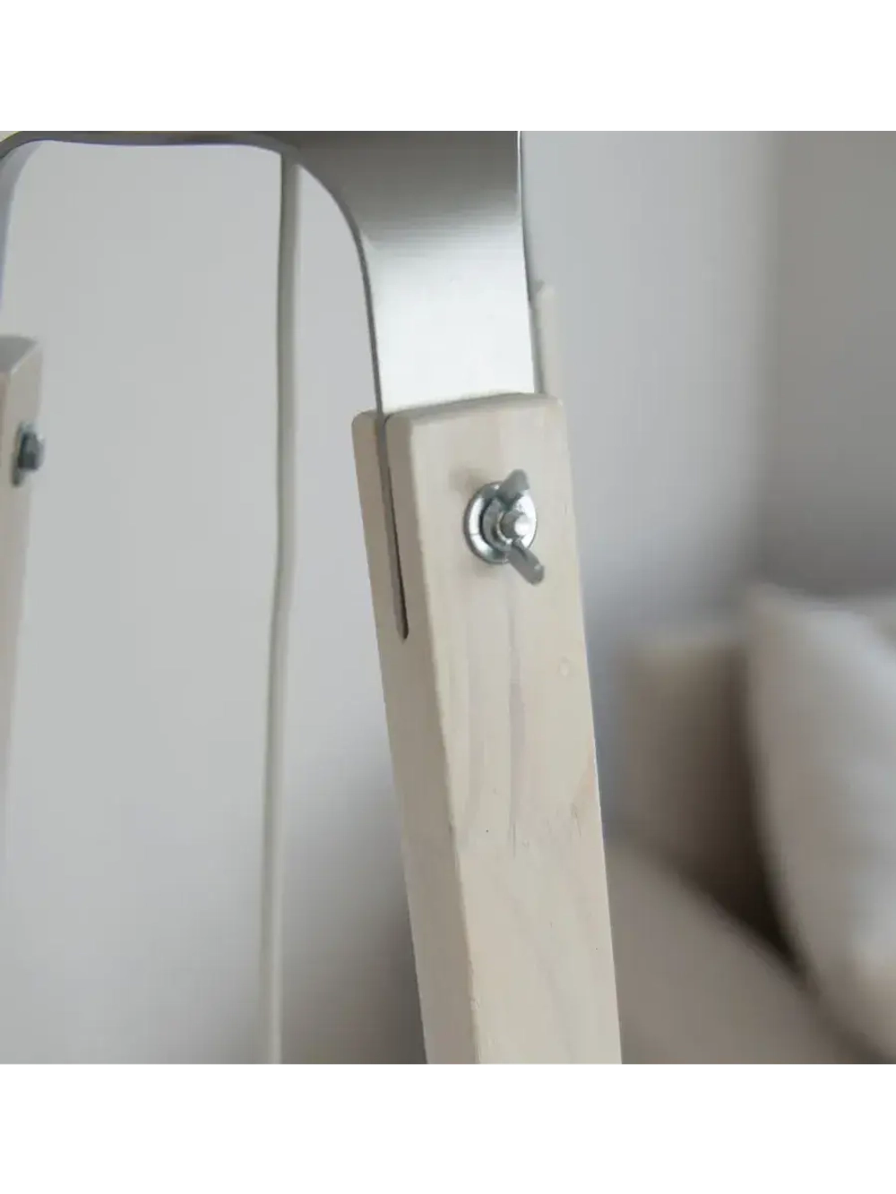 Торшер напольный с абажуром в гостиную современный