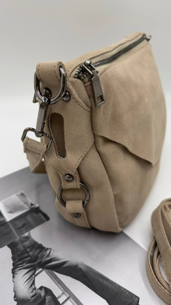 Сумка женская натуральная замша артикул 642-5 цвет "бежевый"