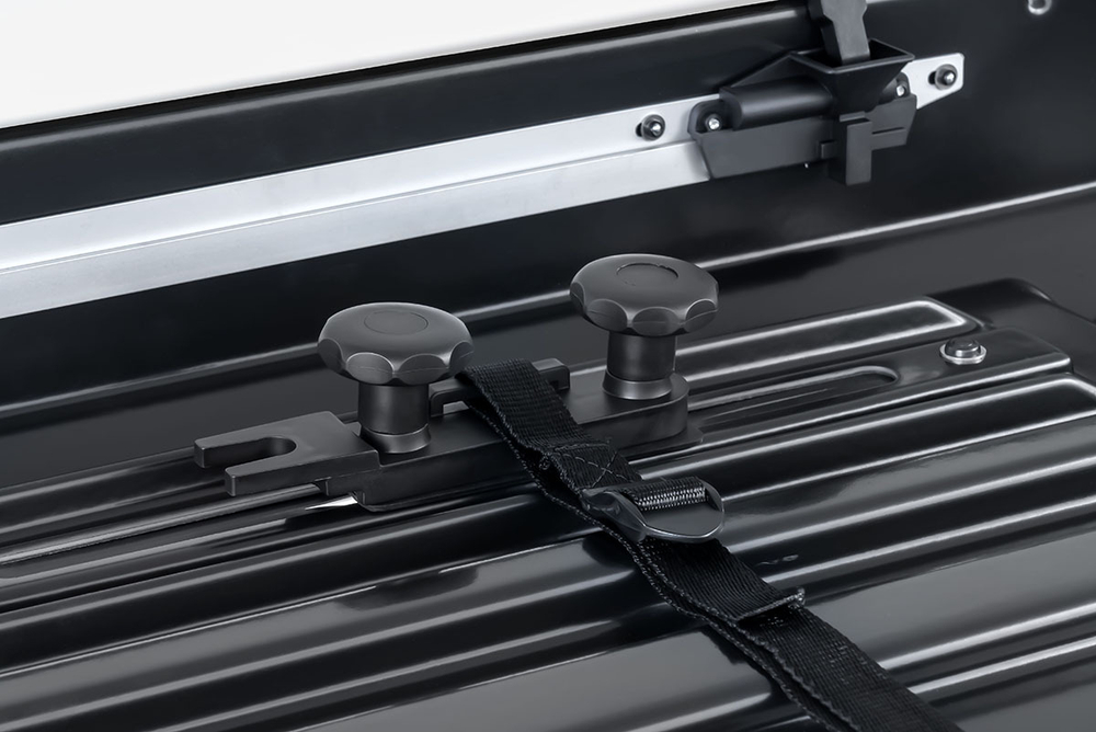 Бокс автомобильный на крышу Pentair RESORT 450L белый глянец, двусторонний