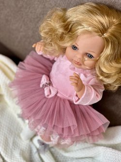Кукла BERJUAN мягконабивная 40см Laura (1073)