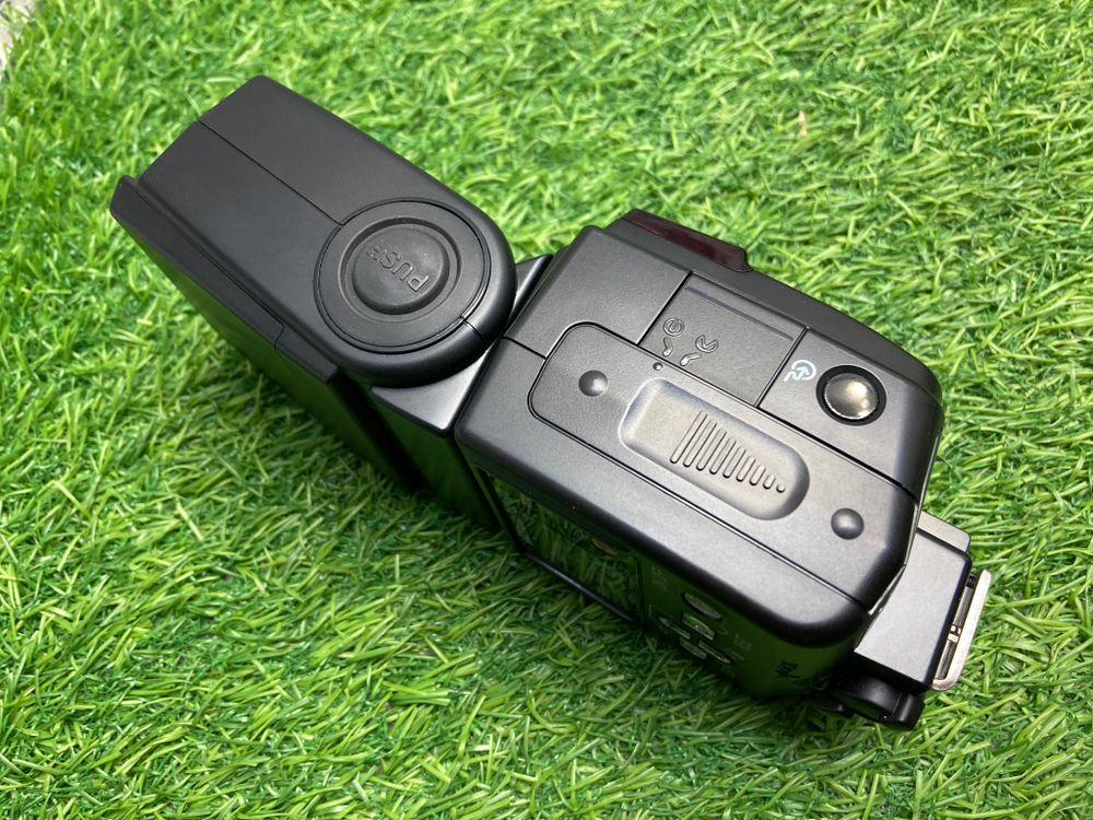 Nikon Speedlight SB-600