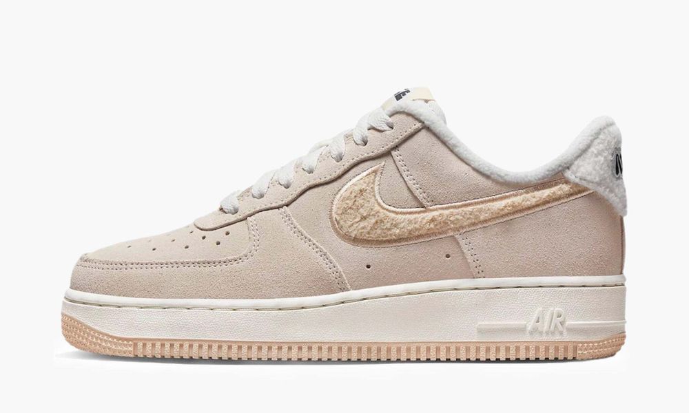 Nike Air Force 1 Low &#39;07 SE WMNS &quot;Sanddrift Gum Fleece&quot;