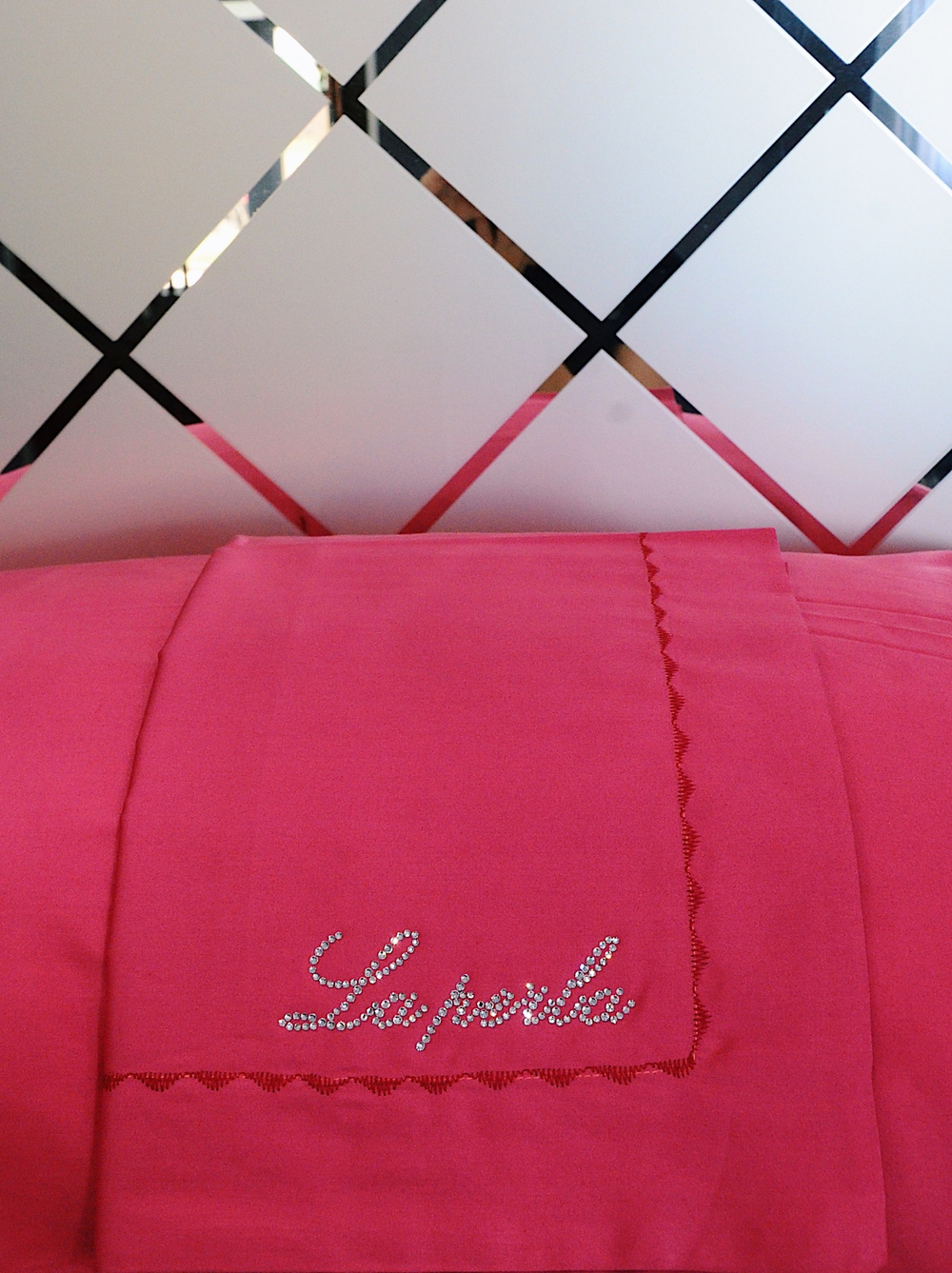 Постельное белье La Perla Fuchsia евро