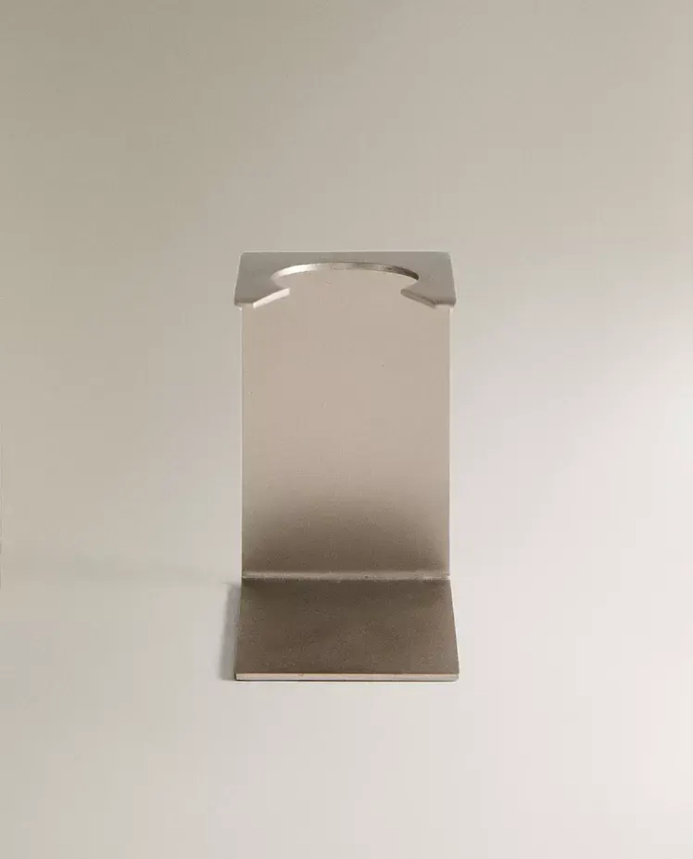 ZARA HOME ПОДСТАВКА ИЗ НЕРЖАВЕЮЩЕЙ СТАЛИ ДЛЯ БРИТВ, СЕРЕБРЯНЫЙ