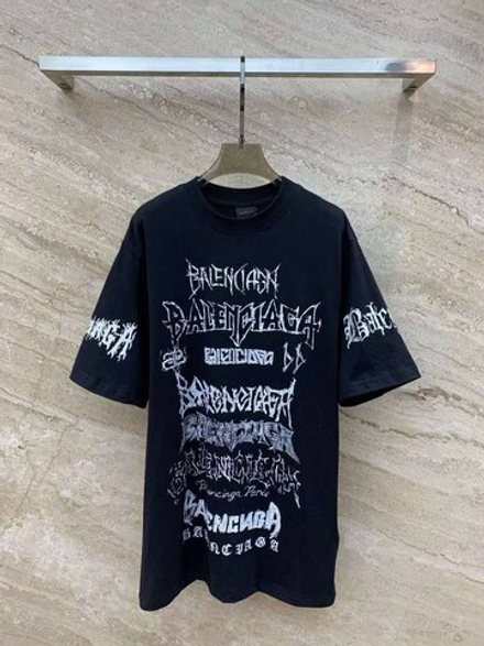 Футболка Balenciaga