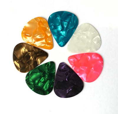 Набор из 7 разноцветных медиаторов 0,46 мм целлулоид