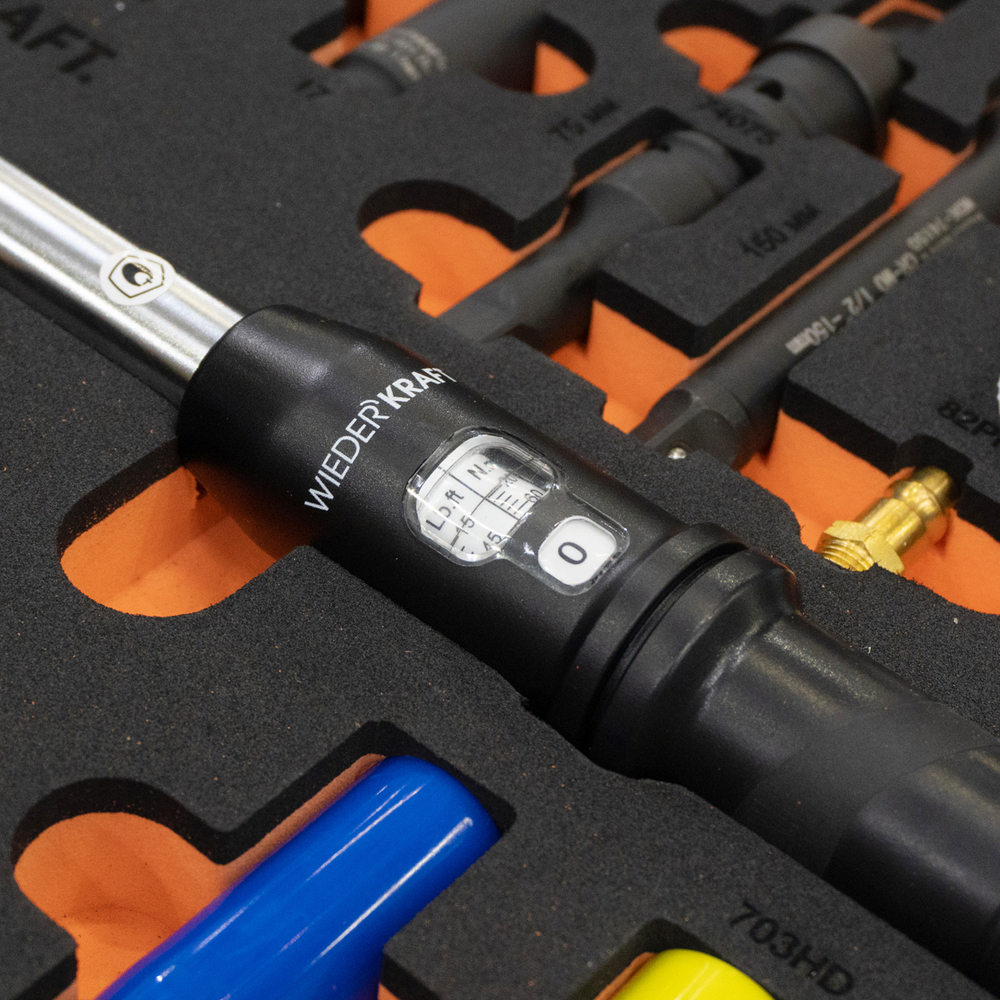 WDK-3740S Набор пневматического и динамометрического инструмента в ложементе, 37 предметов