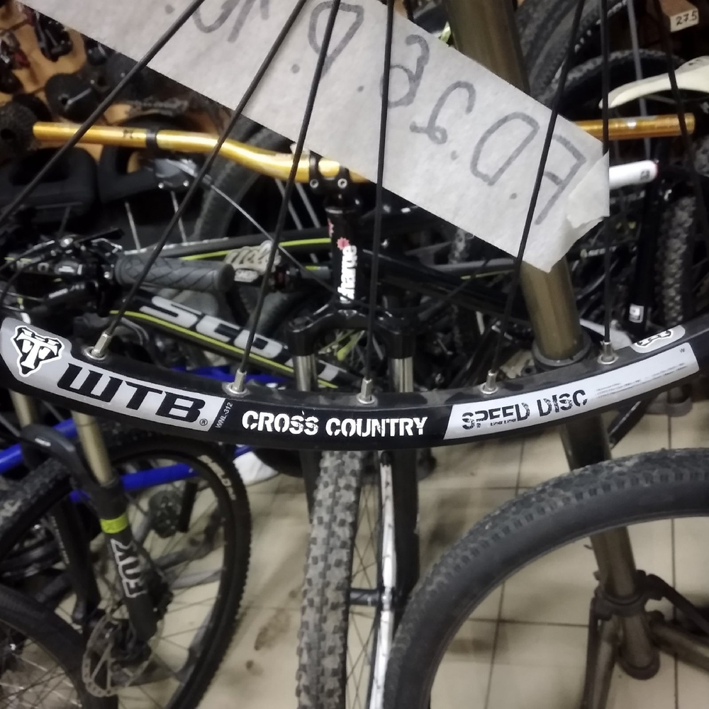 Переднее колесо 26 Alexrims Shimano HB-RM66