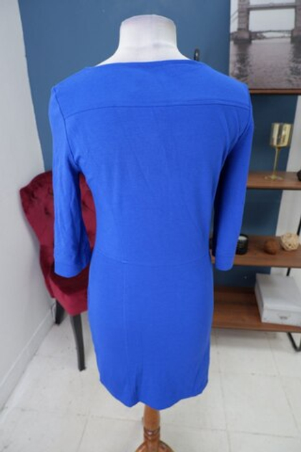 Платье лаконичное 44 размер