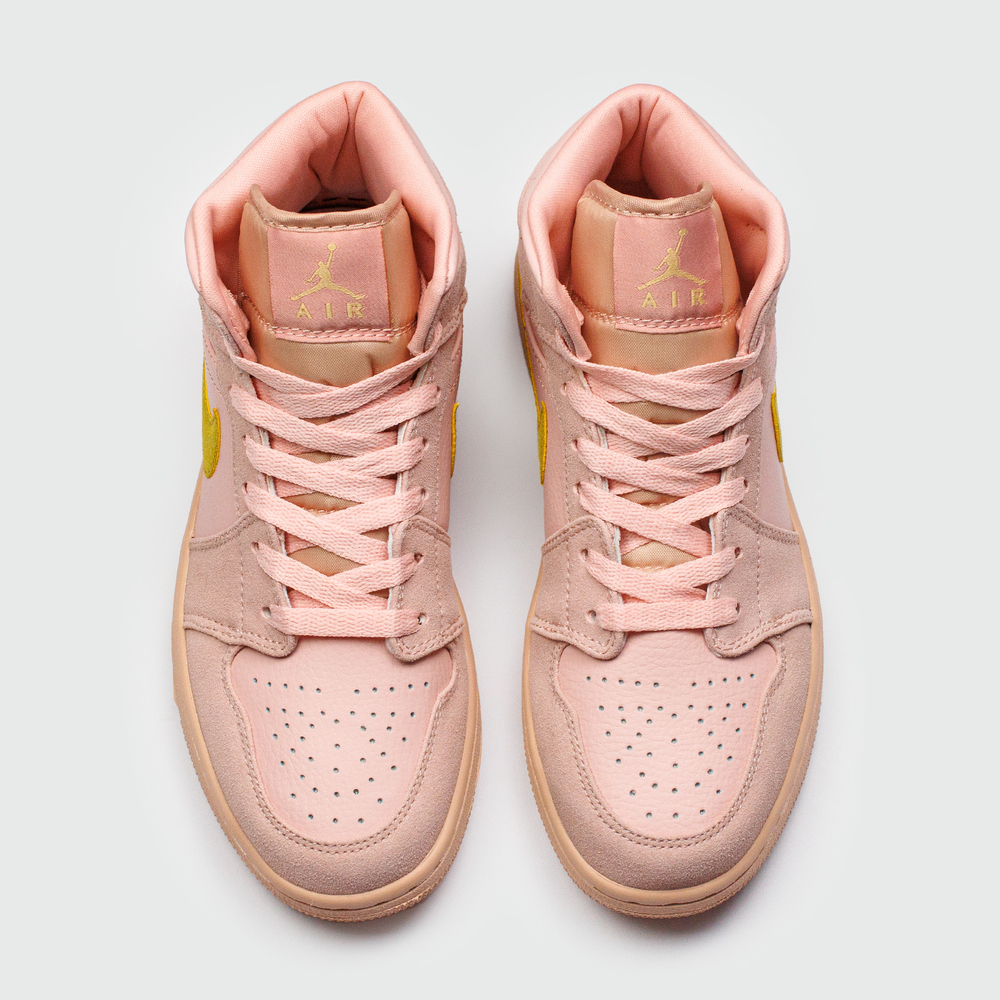 Кроссовки Nike Air Jordan 1 Wmns Coral Stardust