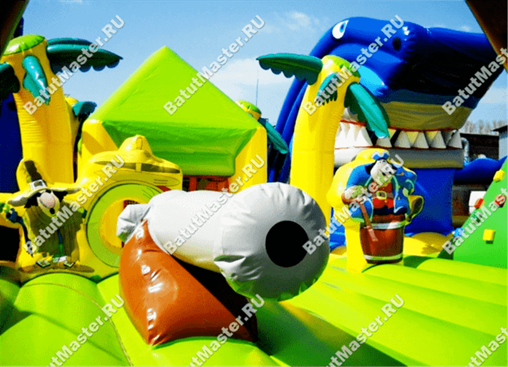 Большой надувной батут "Говорящая акула" 14*10*6 м