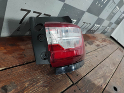Фонарь задний правый Chevrolet Traverse 2 17-21 Б/У Оригинал 84990361