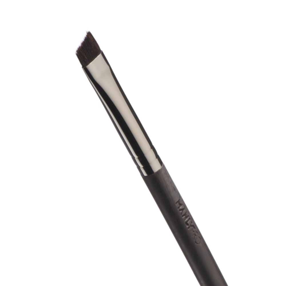 Плоская скошенная кисть для бровей ManlyPro - TT15