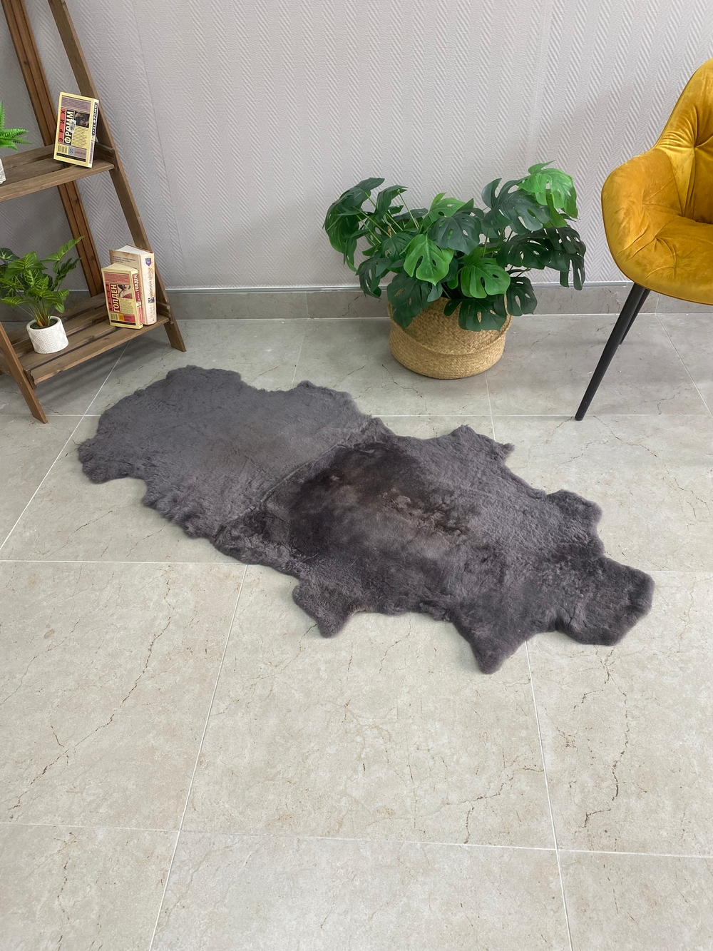 Шкура коврик меховой прикроватный овчина, 150х55 см. (из 2-х шт).