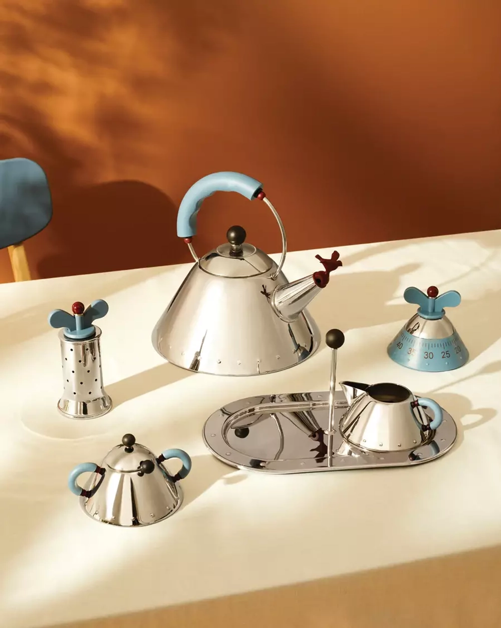 Alessi - Чайник Black Bird 2л. / артикул   9093  / GTIN 8003299011858