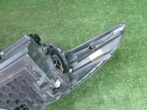 Битая Фара правая Hyundai Solaris 2 (2020-н.в.) галоген