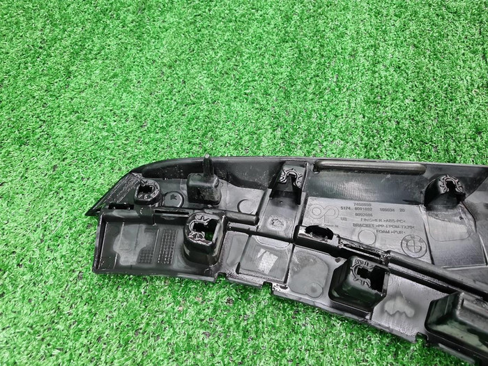 Накладка крыла передняя правая BMW X7 G07 (19-нв)