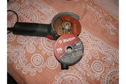 Круг отрезной абразивный по металлу (125х22.2 мм; 1.6 мм) для УШМ ЗУБР 36300-125-1.6