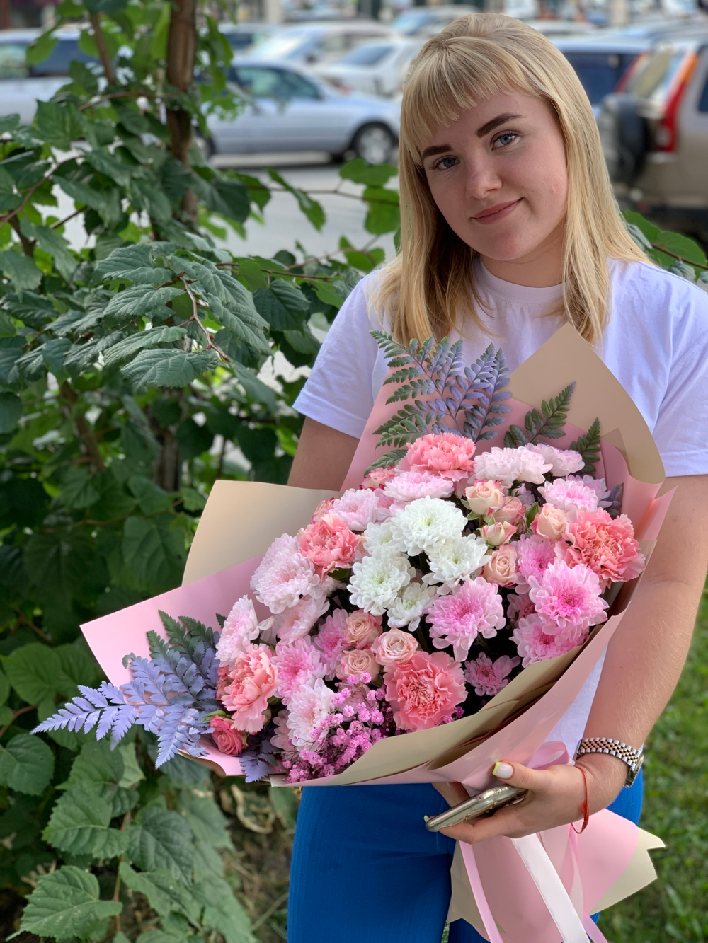 Букет цветов Ягодный зефир S