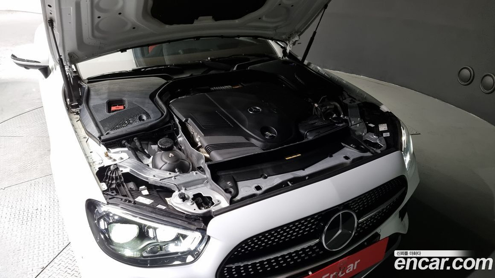 Mercedes-Benz E-Class W213 E450 4MATIC Cabriolet (03.2022)