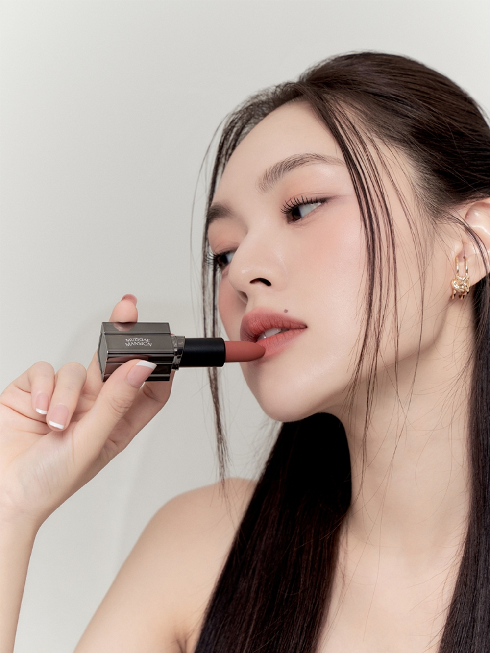 MUZIGAE MANSION Moodwear Blur Lipstick - Матовая помада для губ, увлажняющая оттенок 001 Prime, 4 g