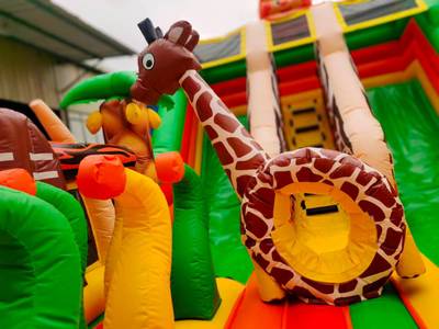 Коммерческий надувной батут «Сафари Ультра», 8*5*5 м.