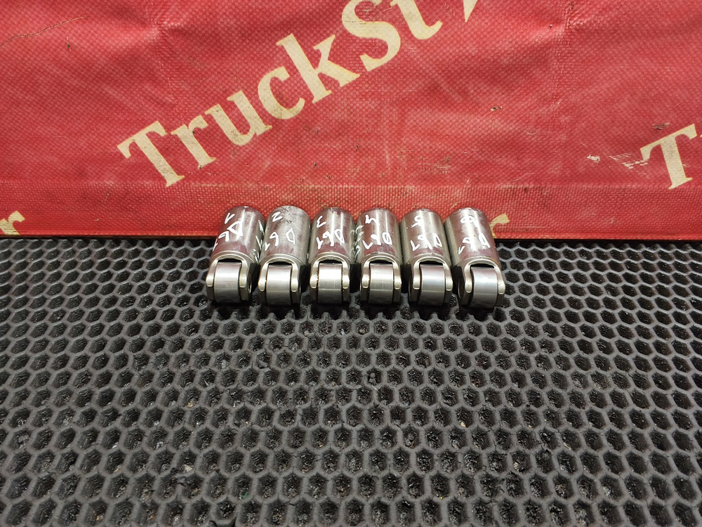 Комплект толкателей впускного клапана