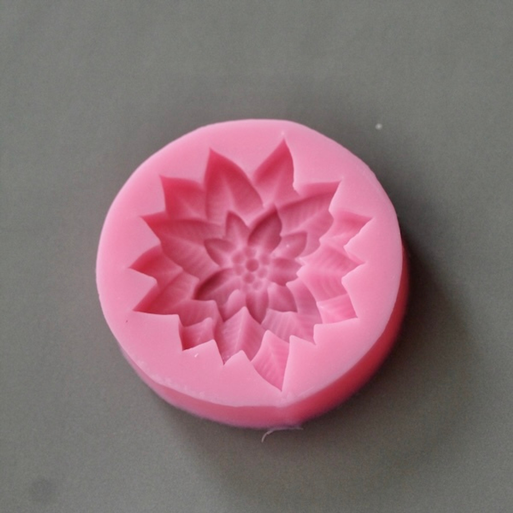 Молд силиконовый «Пуанcеттия (Многолистник)», 6,3×6,3×1,7 см, цвет МИКС