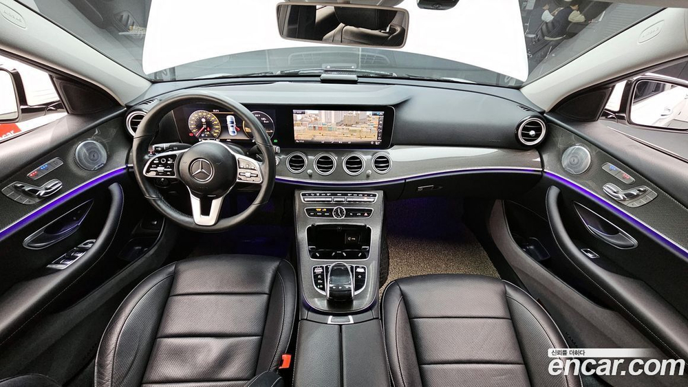 Mercedes-Benz E-Class W213 E300 4MATIC AMG Line (02.2020)