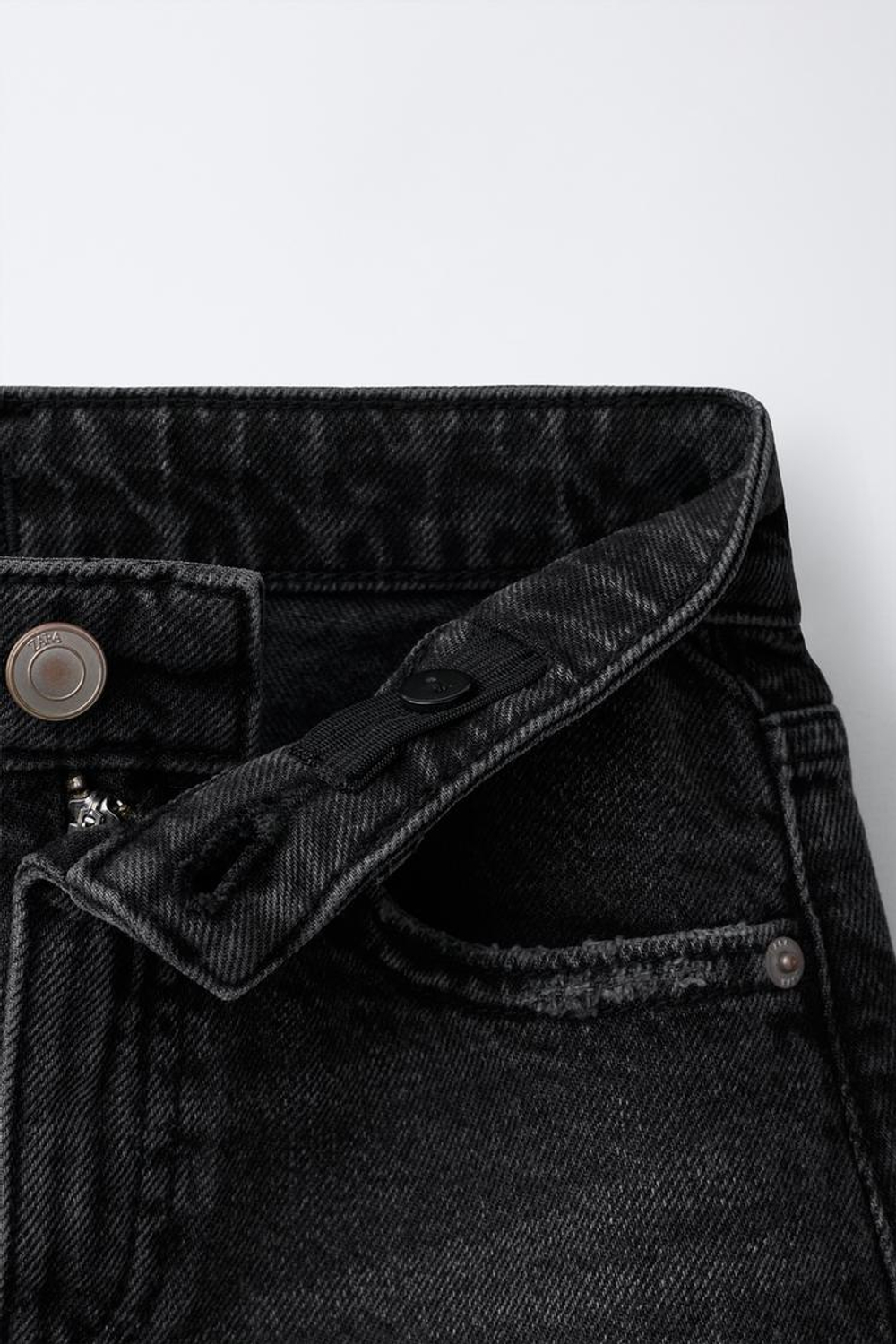 ZARA ДЖИНСОВАЯ ЮБКА С РАЗРЕЗАМИ, ЧЕРНЫЙ