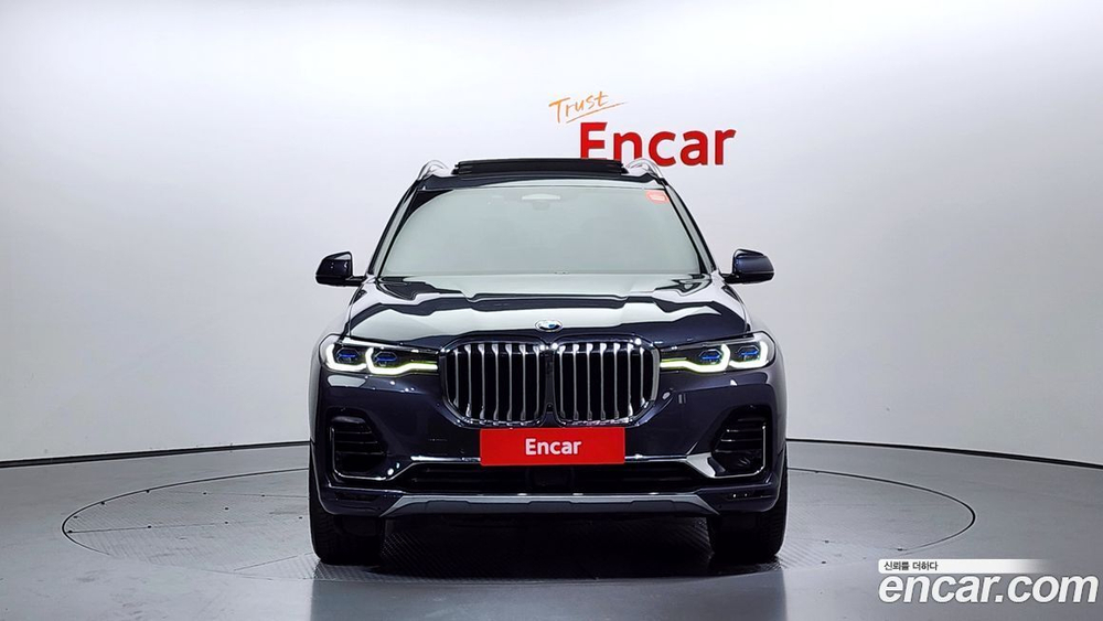 BMW X7 (G07) xDrive 40d Design Pure Excellence 6-и местный (01.2022)