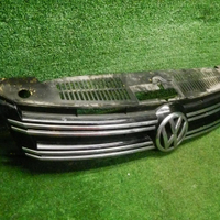 Решетка радиатора VW Tiguan 1 (2011-2018)