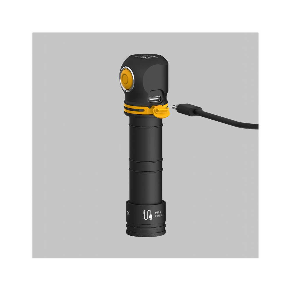 Мультифонарь Armytek Elf C2 USB-C (теплый свет) — компактные размеры и лёгкий вес