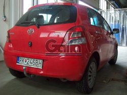 Фаркоп оцинкованный Galia T057A для Toyota Yaris 2005-2014(паспорт и сертификат в комплекте)(без электрики)