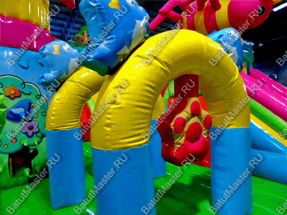 Коммерческий надувной батут "Хамелеон и динозавры" 20*10*7 м