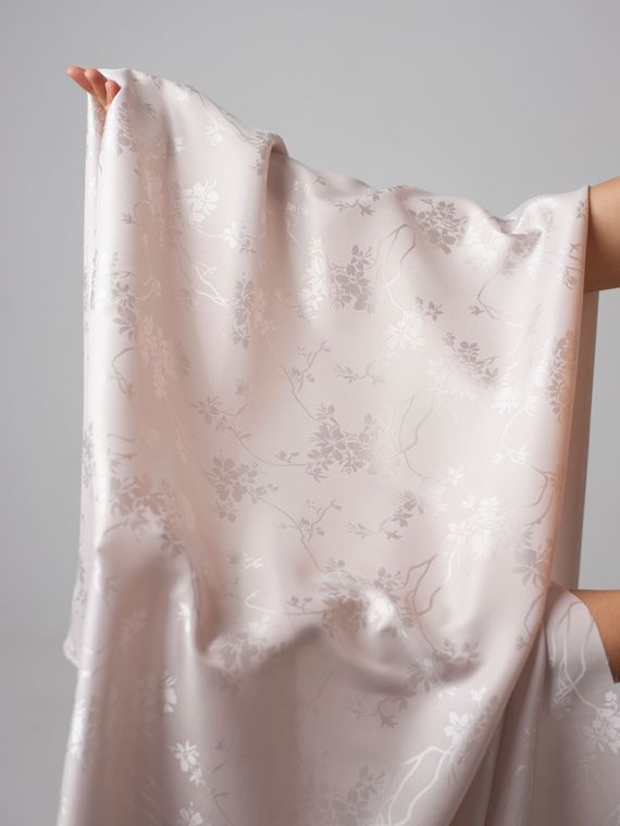 Ткань шелк Армани Жаккард, арт. 1870/2, дизайн &quot;цветы на ветке&quot;, кремовый