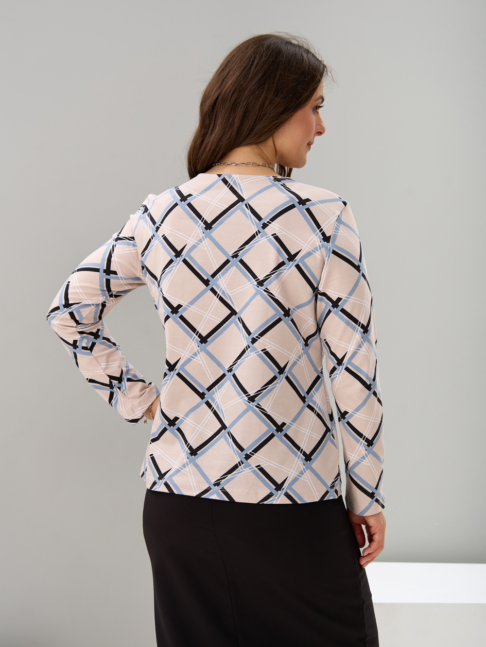 Лонгслив ЛНкл-081/бежевый-линии