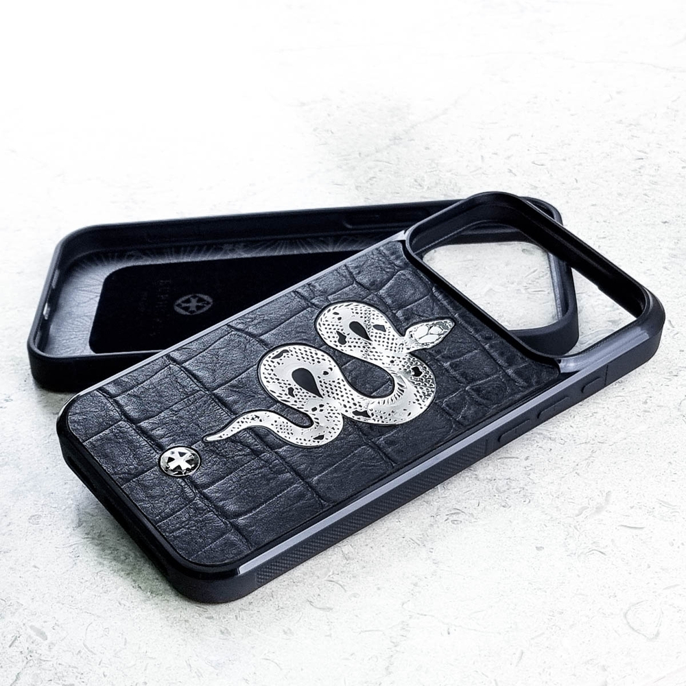 Дизайнерский чехол для iPhone из натуральной кожи со змеей - Euphoria HM Premium - ювелирный сплав