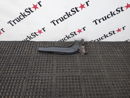 Кронштейн кабины правый в сборе 2013г.