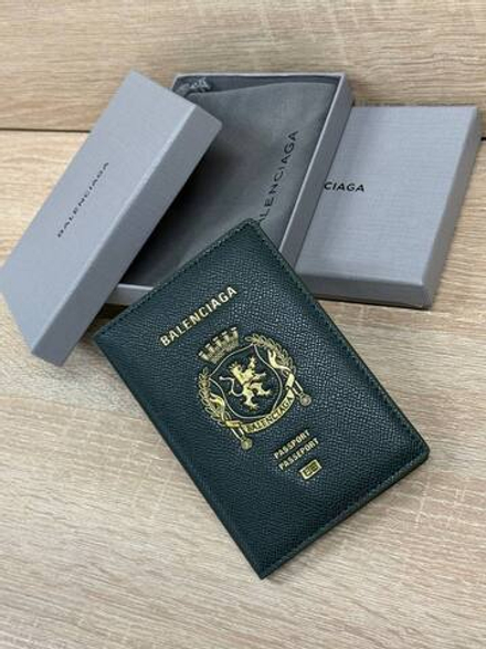 Обложка на паспорт Balenciaga
