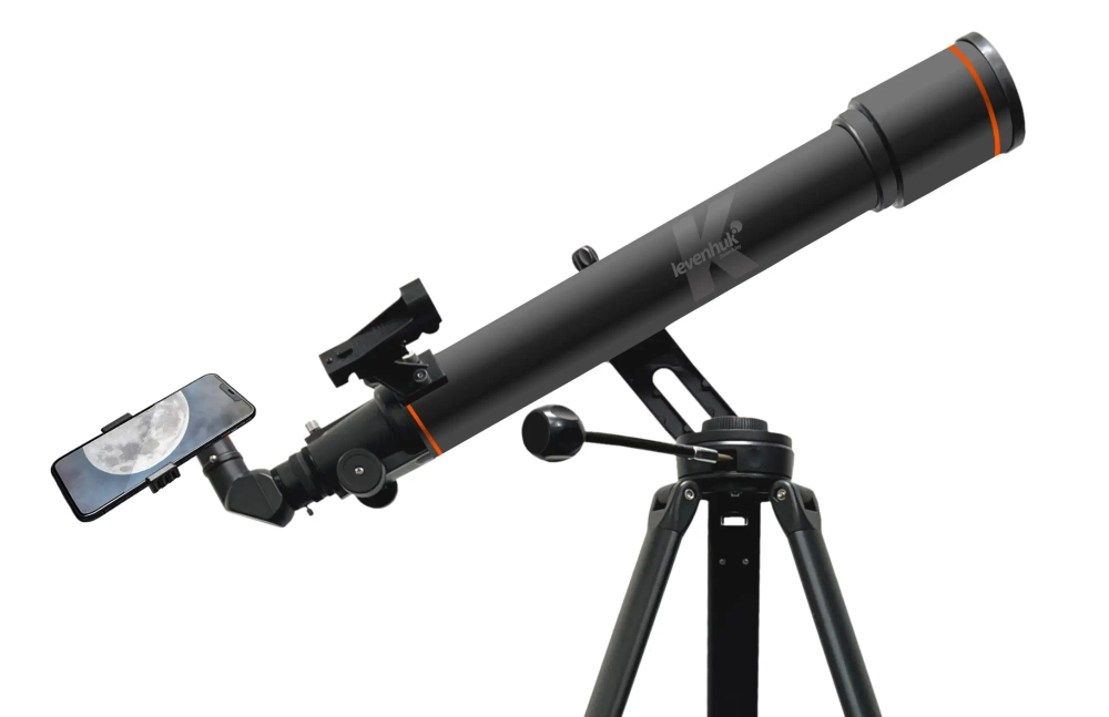 Фототелескоп Levenhuk Kelvin Nova PLUS 70/700 с держателем для смартфона, вид сбоку