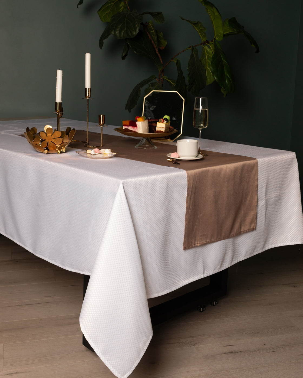 Скатерть 140х180 Sofi De MarkO Ирида белая