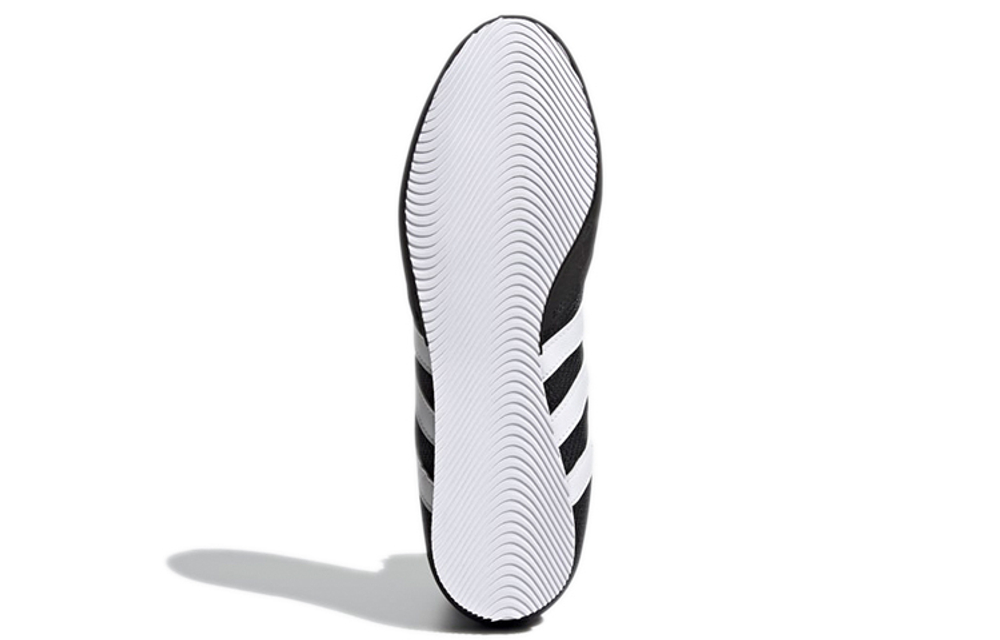 Кроссовки Adidas Box Hog 2.0