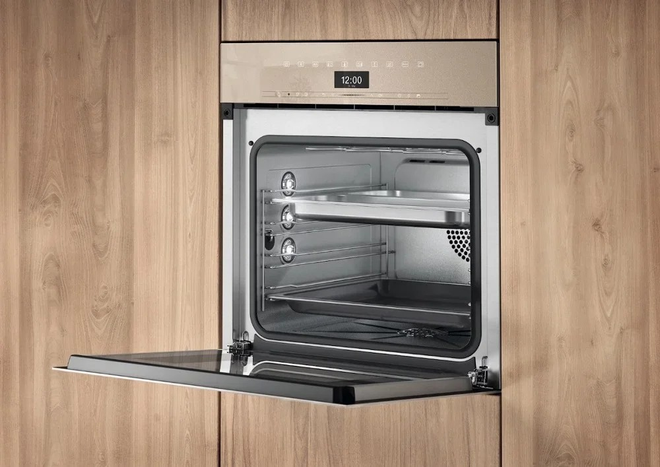 Встраиваемая комби-пароварка Miele DGC 7460 HCX Pro Pearl beige