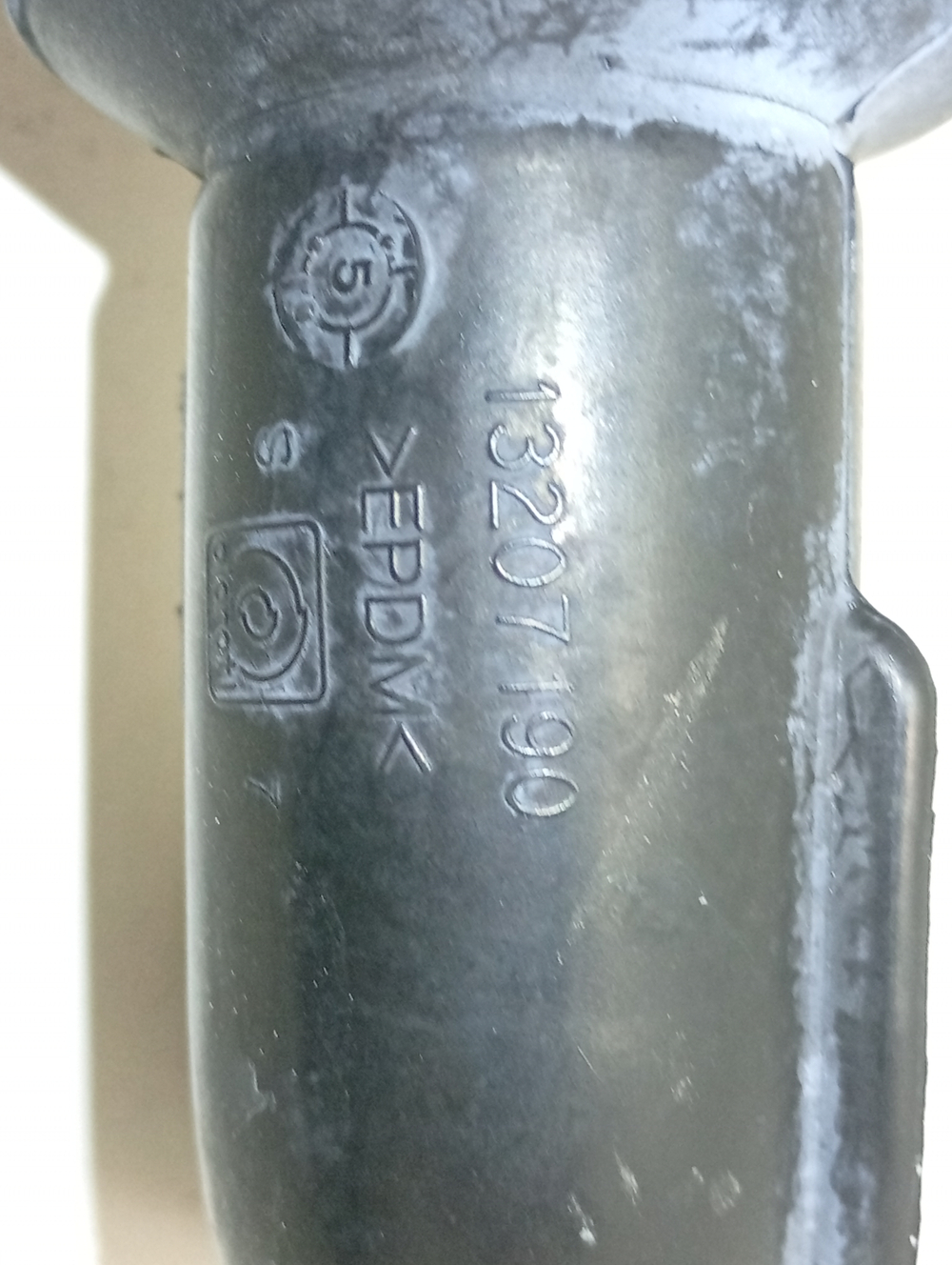 1FE925N кт21 Патрубок сливной для стиральной машин Electrolux, Zanussi, AEG 320721119 б/у